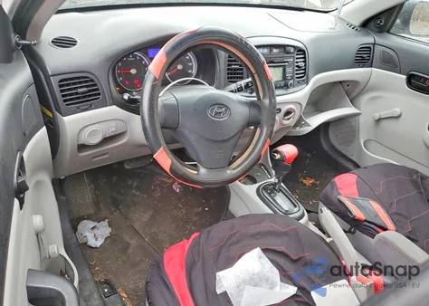 2010 Hyundai Accent Gls z USA, uszkodzony, nr VIN KMHCN4AC2AU422985